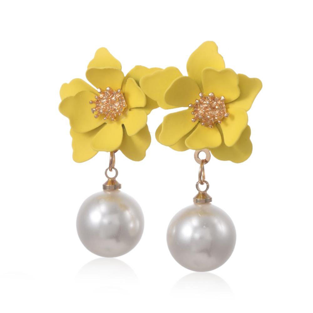 Sweet Lemon Yellow Earrings Niche Design Sense Cute Flower Pearl Female Korean Simple Versatile Geometric Earrings