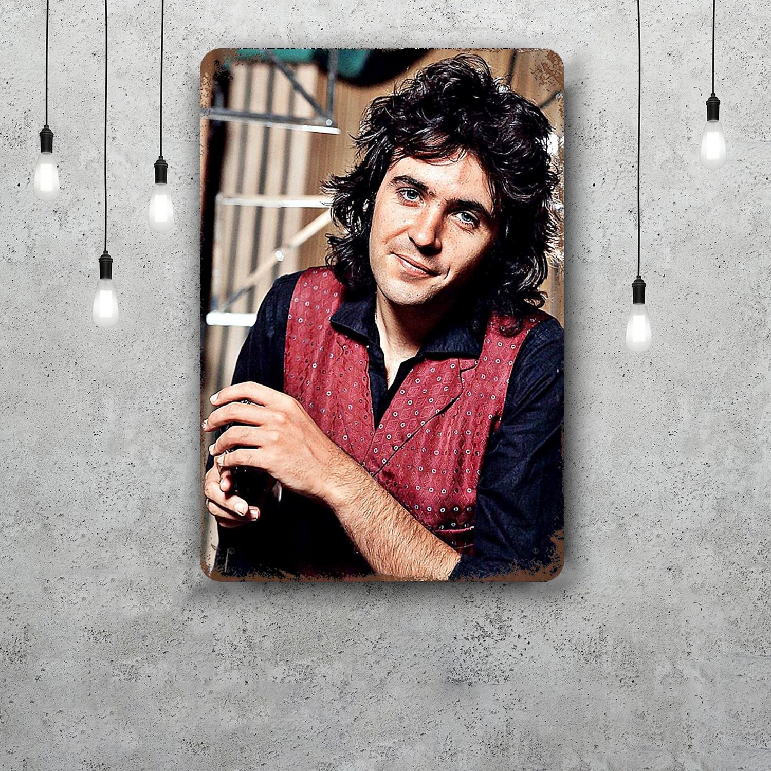 

David Essex Vintage Metal Tin Signs Posters Decor Retro Metal Plaque Wall Art Decor for Garage Bar 20x30cm（7.8x11.8inch）