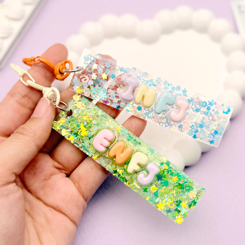 

[Hobby Craft] Making a Stick Resin Art Keychain (Choose 1 of 2) Number 2