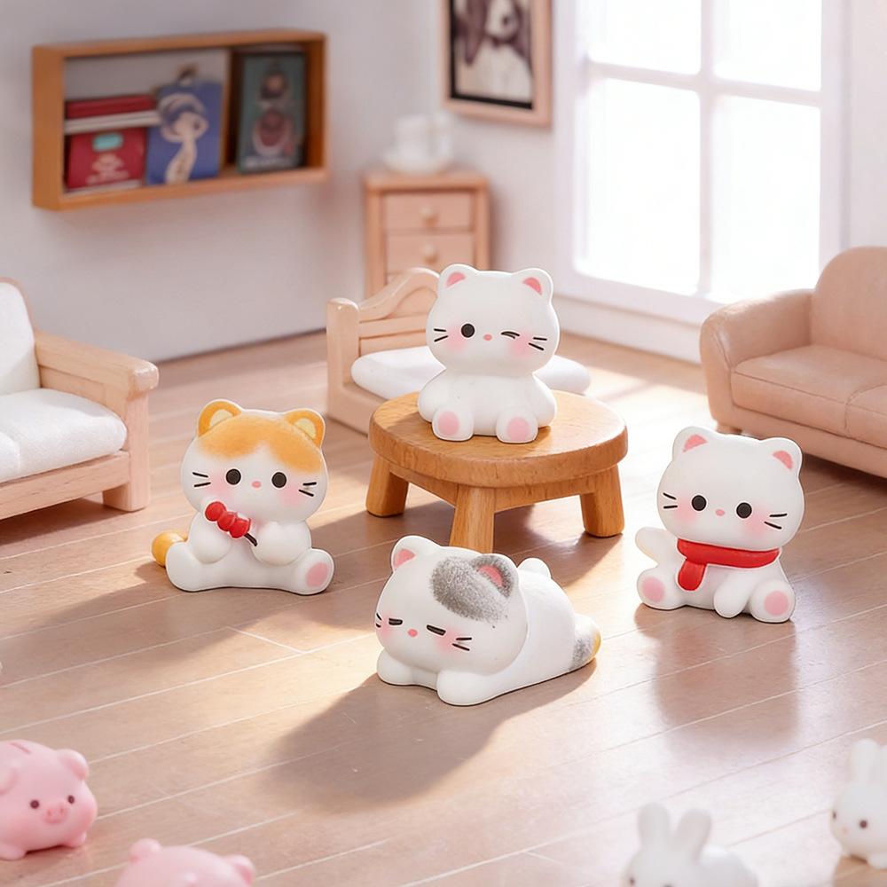6pcs Cute Cat Resin Figurines Miniature Ornaments for Micro Landscape Dollhouse Garden Desk DIY Decor Accessories Car Decoration