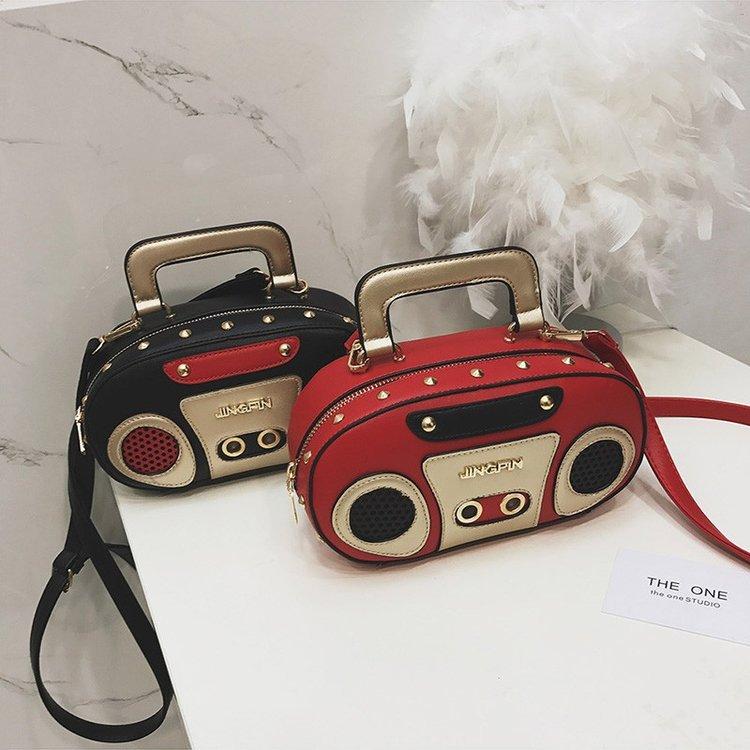 Persönlichkeit Retro-Radio-Form Tasche Damen Niedliche Handtasche Umhängetasche Messenger Bag Rock Crossbody-Tasche