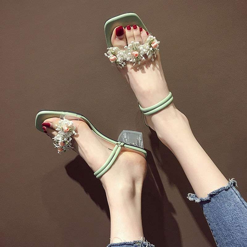 Summer sandals girl 2025 new fairy wind wear fashion flower high heel word two wear thick heel cool slippers