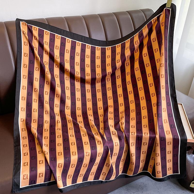 

Японский и корейский сладкий черный квадратный платок однотонный тату женское украшение летний геометрический узор принт платок шарф женский 90cm