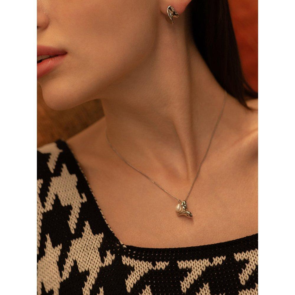 Freshwater Pearl Layered Melting Pendant Necklace