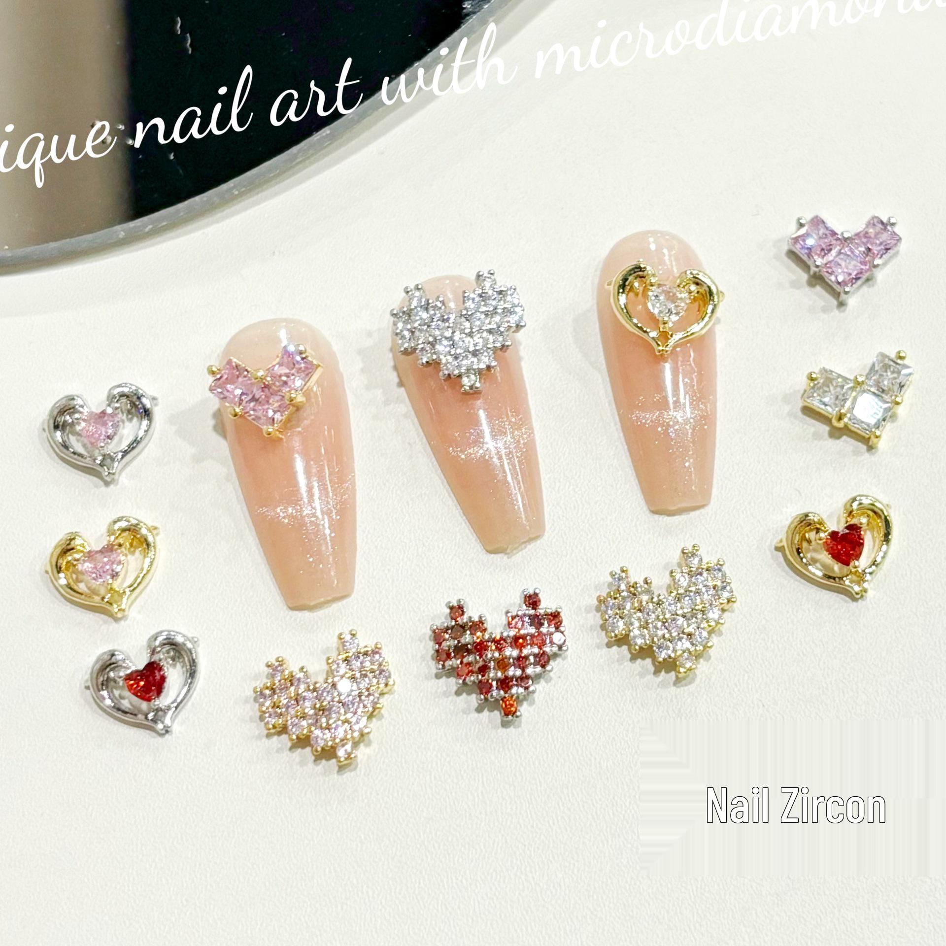 

Zircon Heart Mosaic Nail Art Accessories - DIY Colorful Jewelry for Influencers