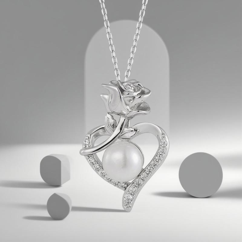 Silver 925 Heart Necklace Exquisite Necklace with Heart-shaped Center Inlaid with White Freshwater Pearls and Roses