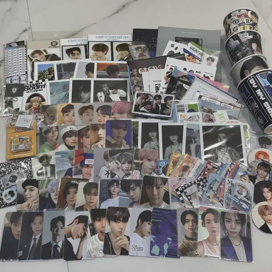 

Disposal Of Nct Goods/ Ncitydream Nct 127 Official Photocard Album