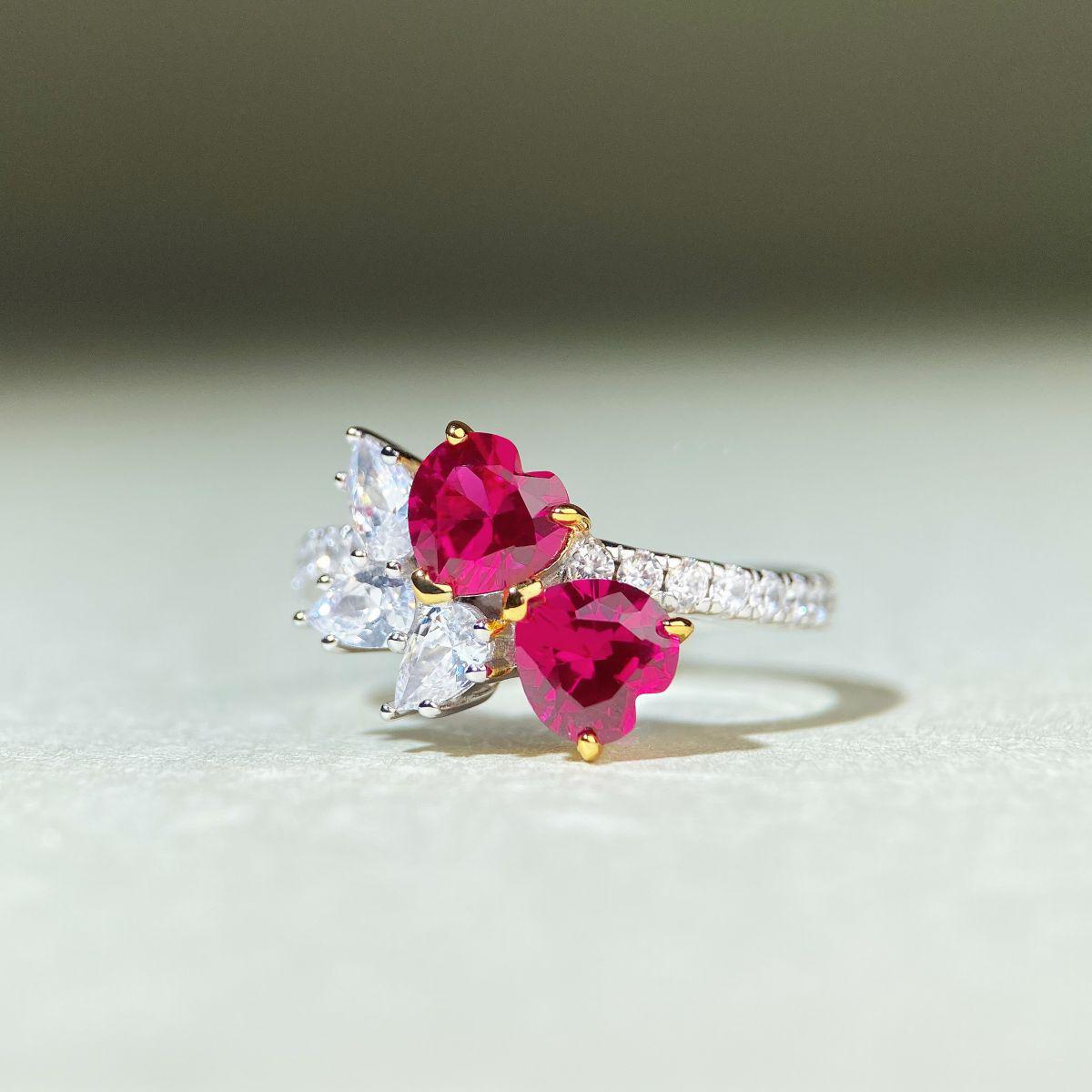 

S925 Sterling Silver Love Ring with Red Heart-Shaped Diamonds for Women Size 8