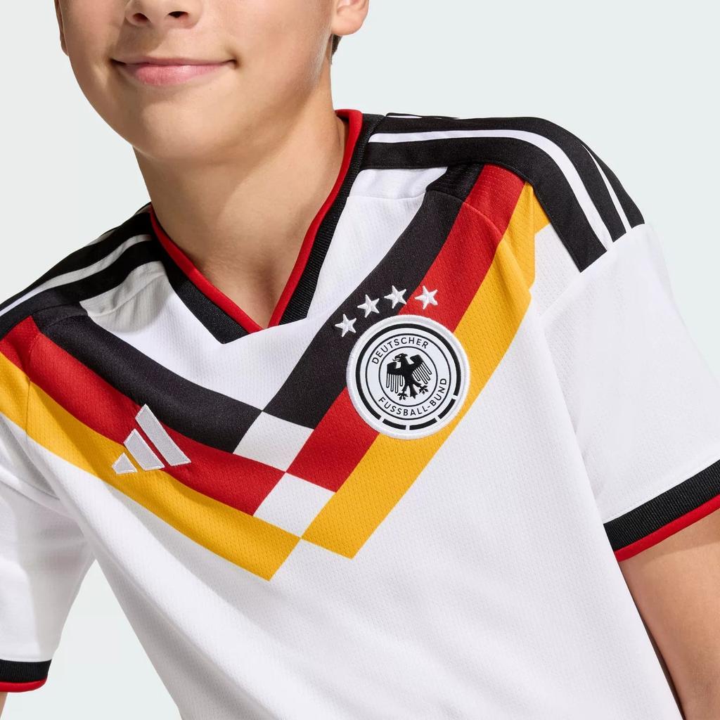 adidas Kinder Schnelltrocknende T-Shirts Kinder JZ4560