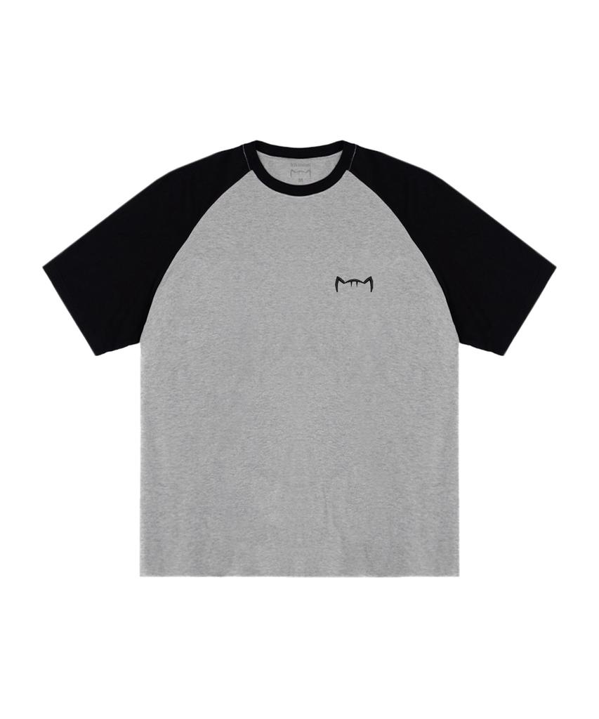 Kikimimi Raglan Kitty Small Logo T-Shirt (Melange)