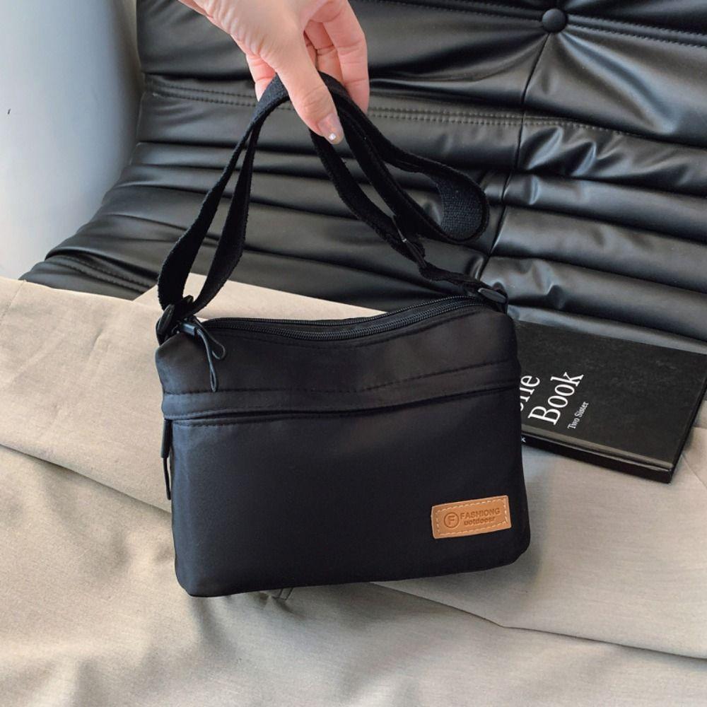Korean Style Nylon Crossbody Bag Causal Sports Shoulder Bag All-match Square Message Bag Female