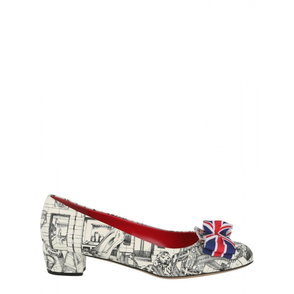 

Туфли Vara Queen от Salvatore Ferragamo