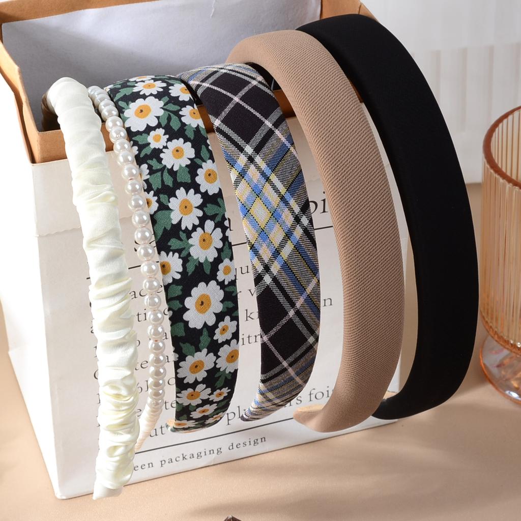 6-Piece Elegant and Stylish Printed Plaid Wide-Brim Headbands for Girls & Women Hair Accessories, Suitable for Outdoor Wear, Sch