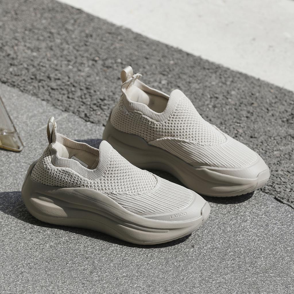 Men's & Women's Casual Running Sneakers Breathable Mesh Slip-on Design Thick Platform Sole Ultra-Lightweight for Gym & Jogging 36-45
