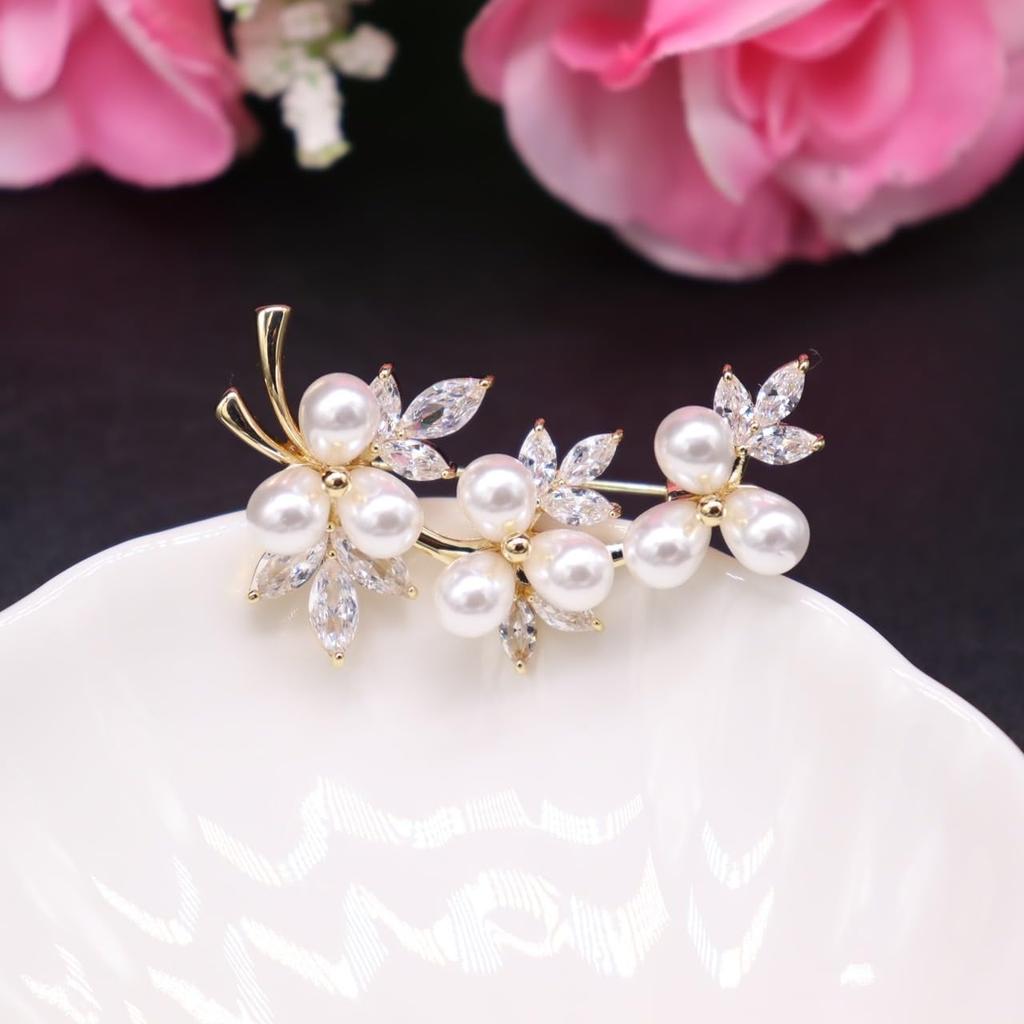 Pearl Flower Stylish Zircon Pearl Leaf Corsage Flower Chest For Entrance Gifts for Comes with Gift Case Brooch, Decoration, Graduations, Ceremonies,