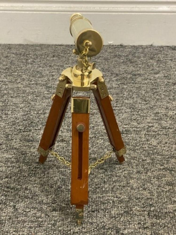 Messing Teleskop mit Holzstativständer Maritim Nautisch Vintage Schreibtischdeko