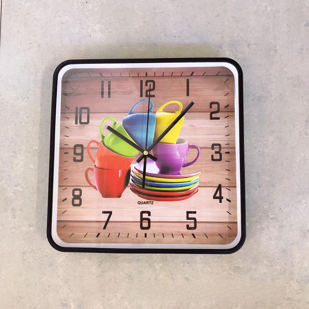 12-inch Square Simple Creative Retro Home Quartz Wall Clock, Living Room and Bedroom Wall Table 30cm