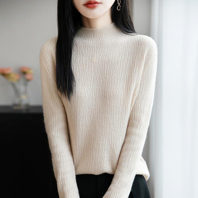 Long-sleeved Pullover Sweater for Women, Fitted and Slimming, with A Semi-high Collar, Knitted Base Layer Top