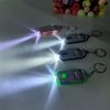 Ouvre-bouteille LED Multifonctionnel Mini Lampe de Poche Illuminée Porte-clés Pendentif