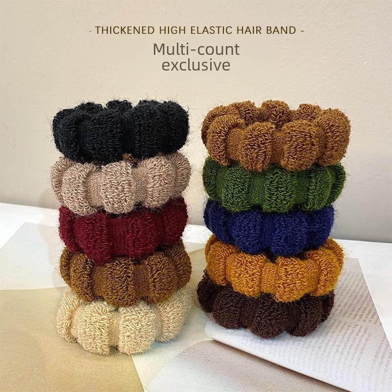 Wysoki Kucyk Gumka - Modny Dodatek do Włosów 2023