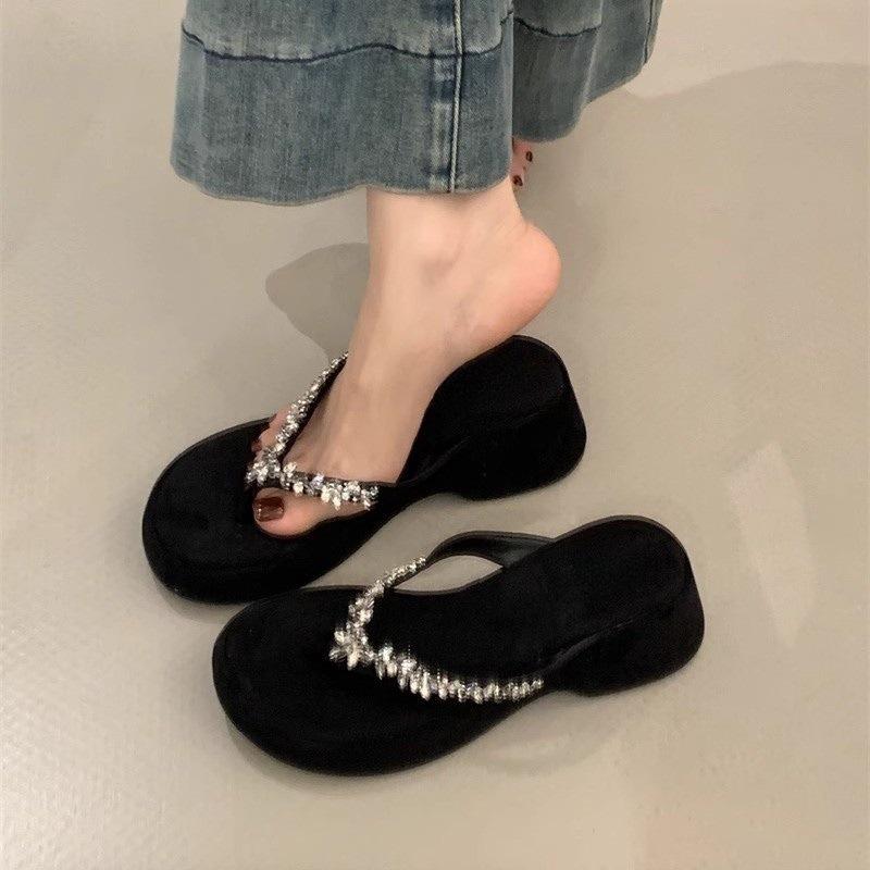 Rhinestone flip-flops platform women's summer 2025 new outer wear fashion heightened slope heel seaside cool slippers sandals