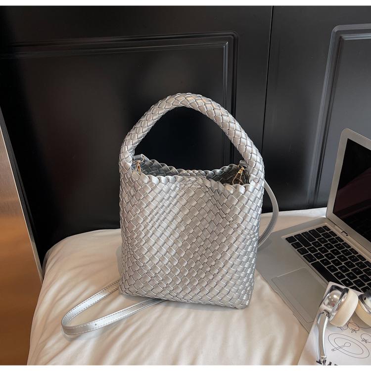 

Новая женская сумка ручной работы 2025 сумка-тоут в виде овощной корзины модная высококлассная текстура универсальная сумка-мессенджер серебряный