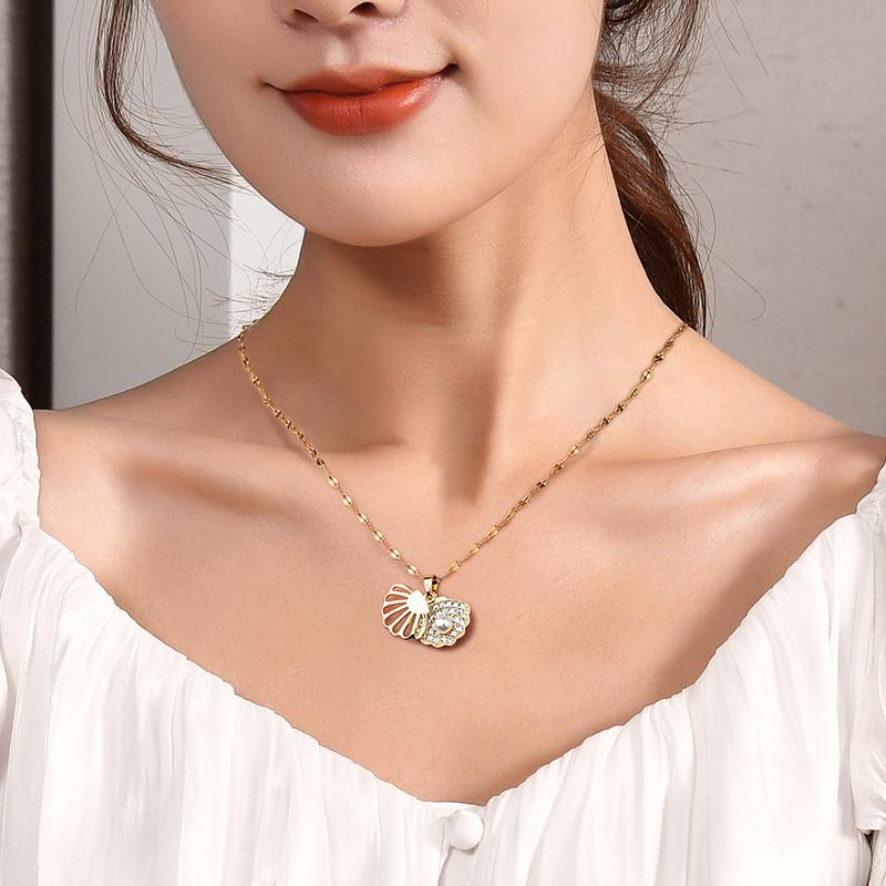 Elegante Colar de Pérolas de Concha Para Mulheres Design Minimalista Estiloso Com Titânio e Pingente de Liga
