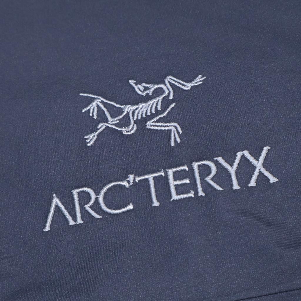 ARC'TERYX Brand New, Unused, 2022 Model, X000005599, Nylon GORE-TEX Beta Jacket Jacket XS NavyUsed