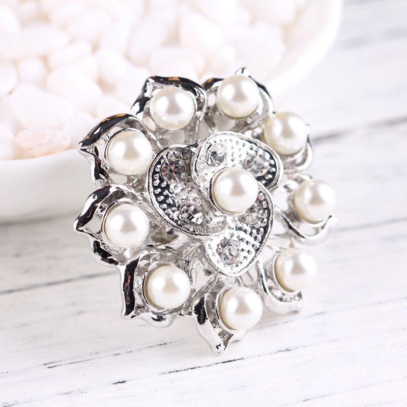 Fashion Hundred with Pearl Brooch Women's Popular Pins Exquisite Ethnic Style Hypoallergenic Affordable Luxury Enamel Brooch Long-Lasting Color Gift