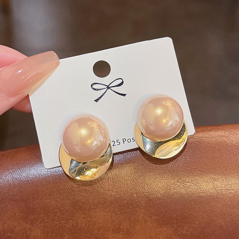 2024 Elegant Pearl Stud Earrings with S925 Silver Needle - Light Luxury & Fashionable Style