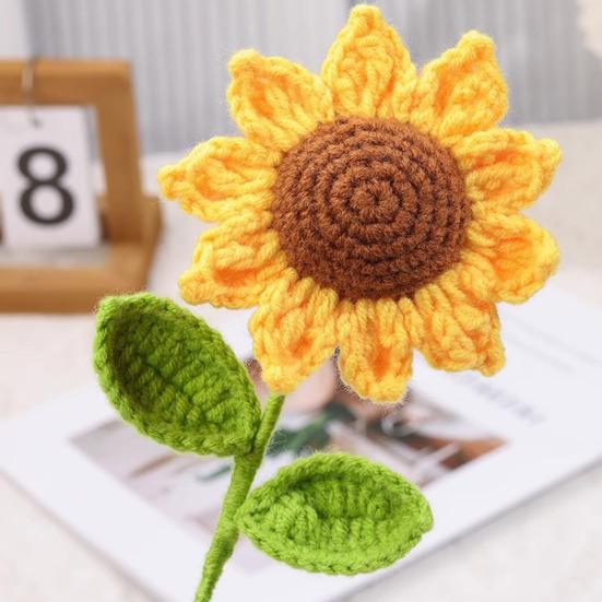 10Pcs Crochet Sunflower with Leaves Handmade Knitting Yarn Flower Decoration Home Office Table Centerpiece Mother's Day Birthday Christmas Gift