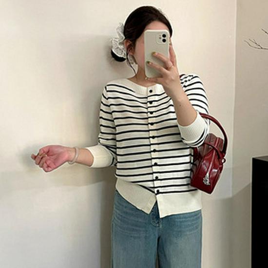 Plus Size Women's Retro Jacquard Sweater Coat, 2025 Winter Loose Knit Cardigan, Style 23538