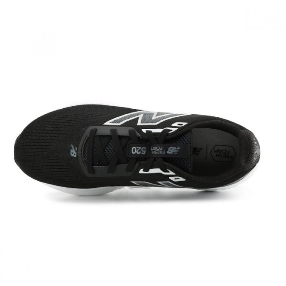 New Balance Fresh Foam X 520 V9