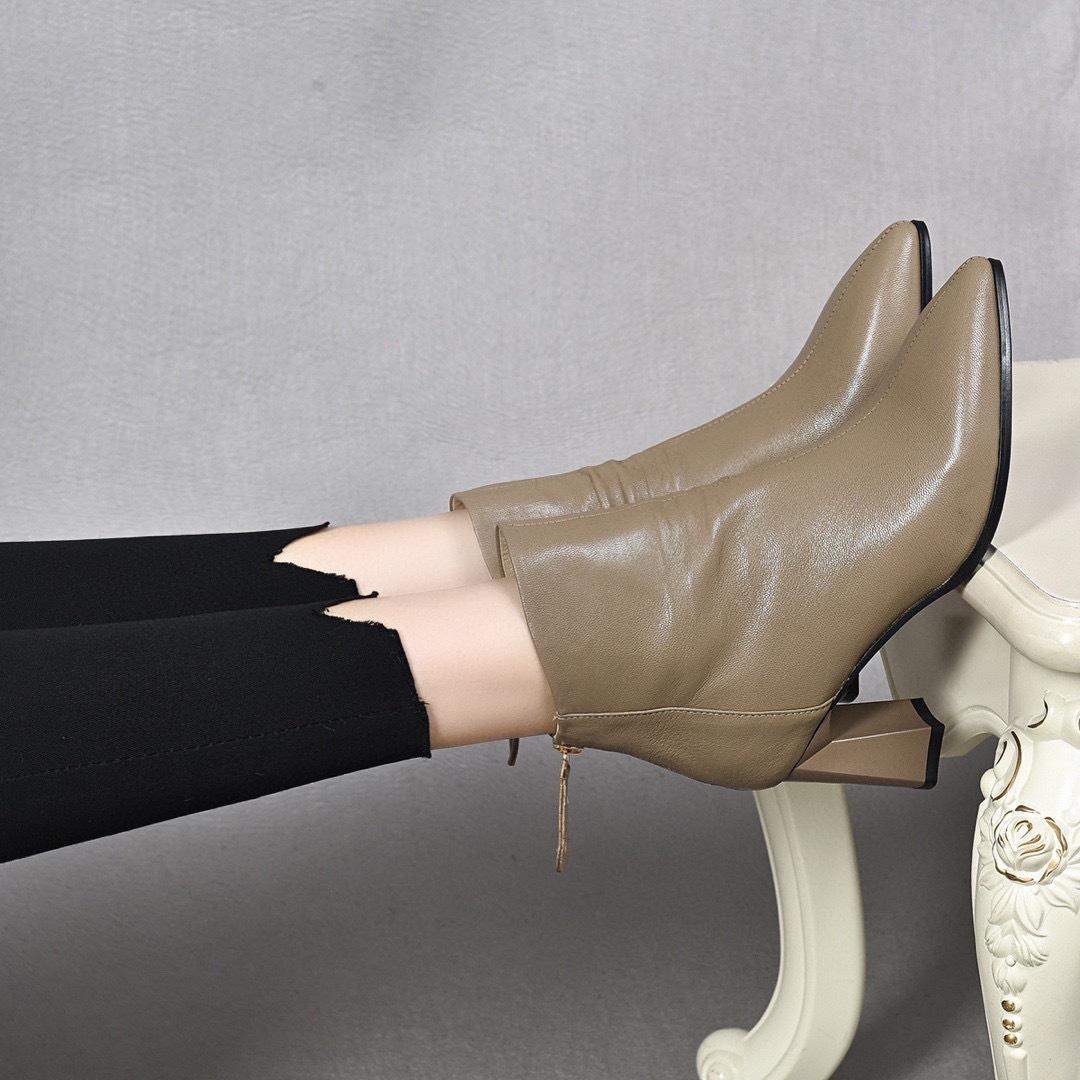 

Модные маленькие ботильоны на высоком каблуке, новые осенне-зимние модные ботильоны с острым носком, из натуральной мятой овчины, на толстом каблуке, короткие ботильоны 39