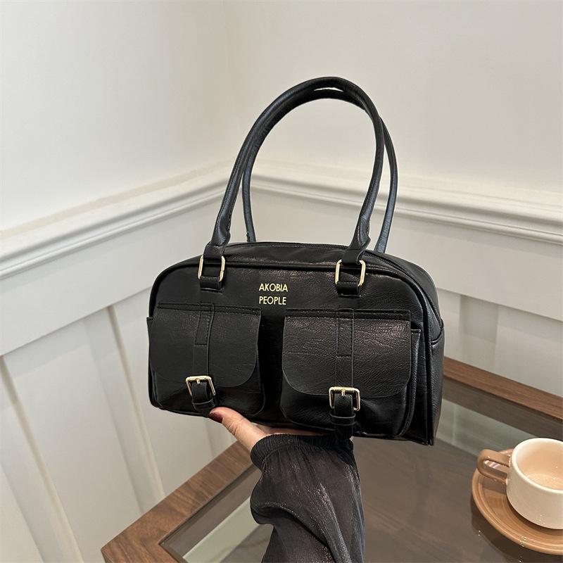 

Современная ретро портативная сумка для боулинга осень и зима универсальная маленькая сумка женская 2025 новая супер огненная сумка через плечо для通勤 чёрный