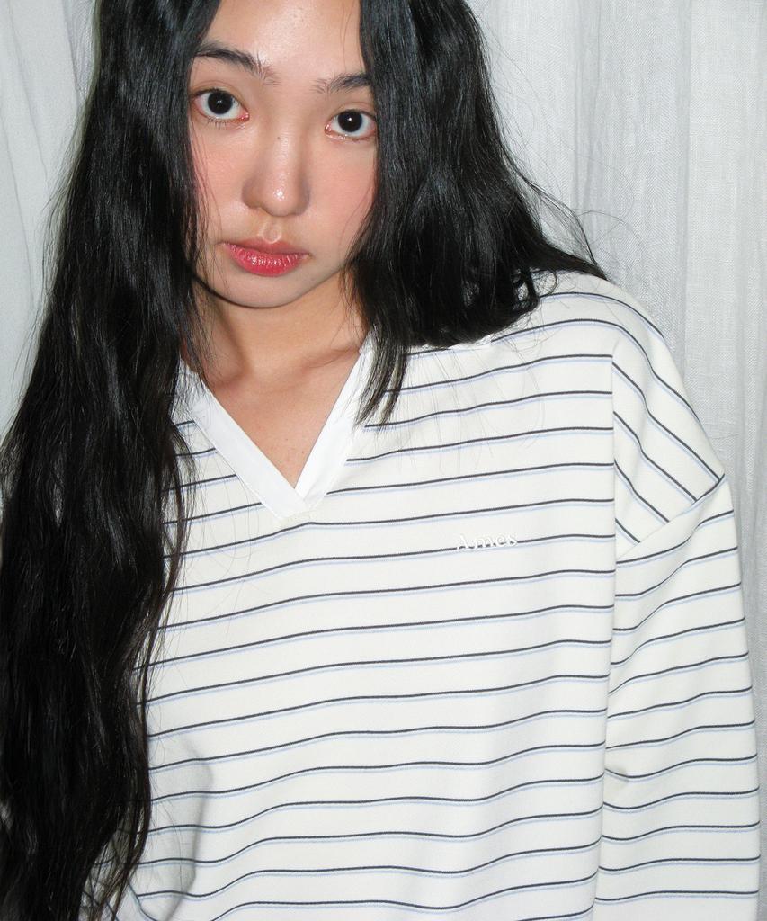 AMES-WORLDWIDE V Neck Collar Stripe Sweatshirt Ivory