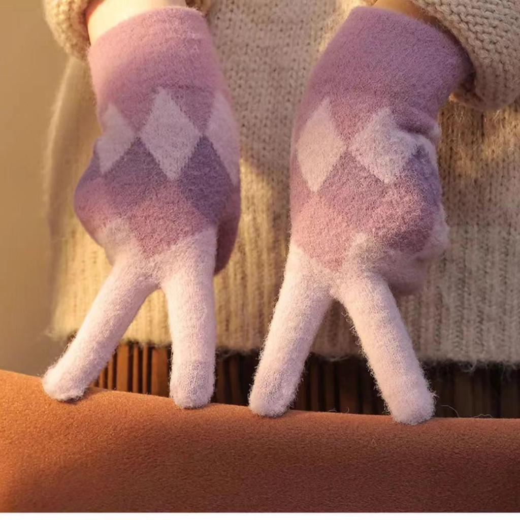 Fashionable Color Block Plaid Touchscreen Gloves - Warm Knit for Women, Students & Couples