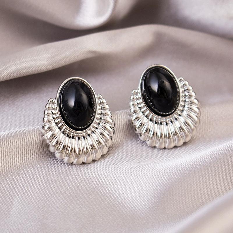 

French Black Water Drop Earrings Classic Zircon Irregular Stud Earrings For Women Girls Fashion Party Ear Jewelry Brincos Gifts