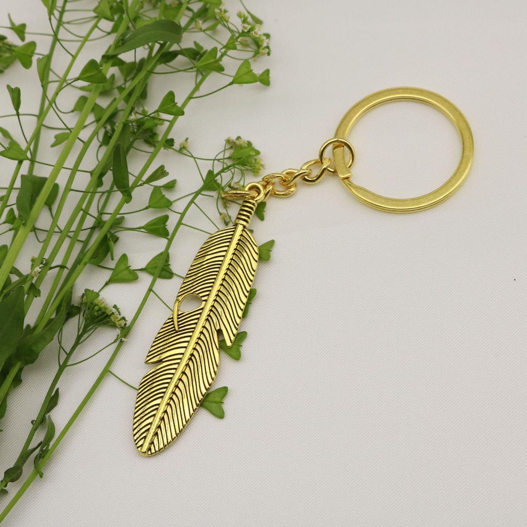Elegant Feather Keychain Pendant - Hot Selling Simple Jewelry
