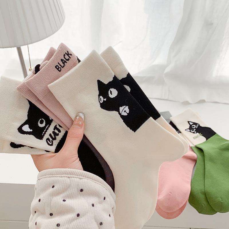 Cartoon Kitten Mid-Calf Socks: Women's Cute Cotton Colorblock Slouch Socks