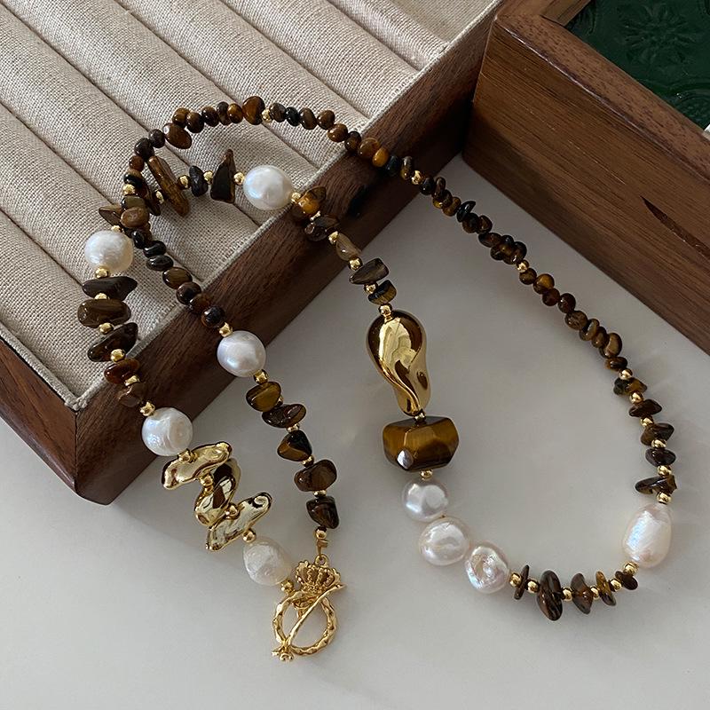 

Колье-чокер из барочного жемчуга и тигрового глаза - Ручная работа, Не выцветающая бижутерия