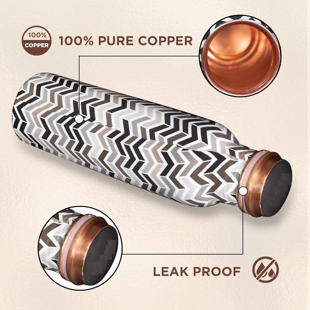 Reine Kupferwasserflasche 1 Liter Alkalisch und Antioxidativ 100% Auslaufsicher, Büro-, Fitnessstudioflasche, Moderne Tamba-Flasche  (Chevron, Schwarz & Grau)