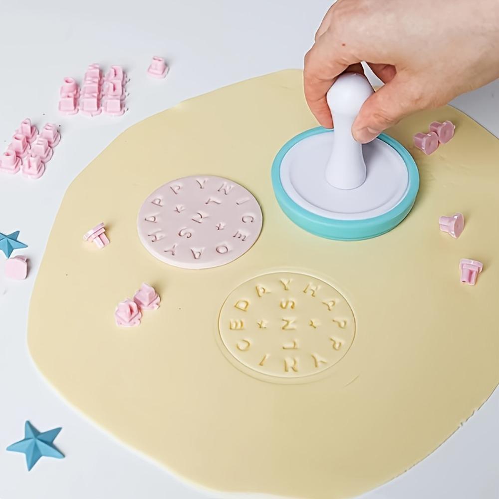 Juego de 4 sellos de letras personalizables para galletas: crea galletas únicas con letras y símbolos intercambiables: moldes para tartas y galletas DIY