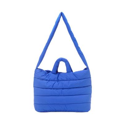 TOPKAPI COULEUR Sac bandoulière matelassé en nylon 2-en-1 (Bleu)
