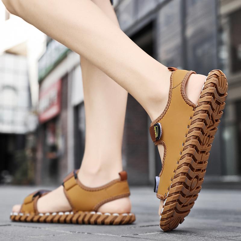 Fashion Men Leather Sandals Summer Classic Men Shoes Slip On Fashion Slippers Soft Sandals Men Roman Comfortable Walking Footwear