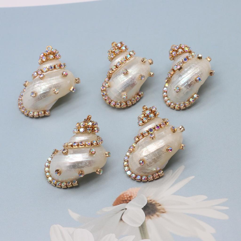4Pcs Peeled Snail Pendant Golden Artificial Drilling Shell With Diamond 28x30-30x35mm For Jewelry Making DIY Necklace Bracelet Earrings Accessory