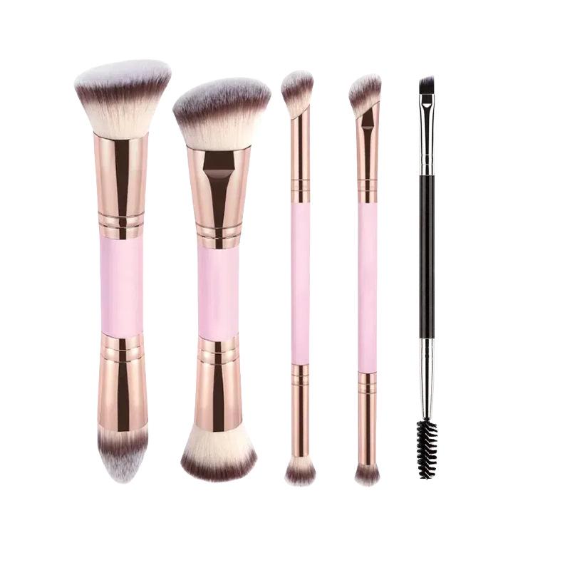 

Двосторонній пензель для тональної основи, рум ян та контурування з м яким ворсом