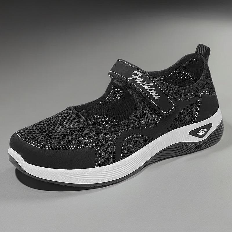 Shoes women's spring single shoes one piece mother shoes medium and old Velcro casual women's shoes factory low heel