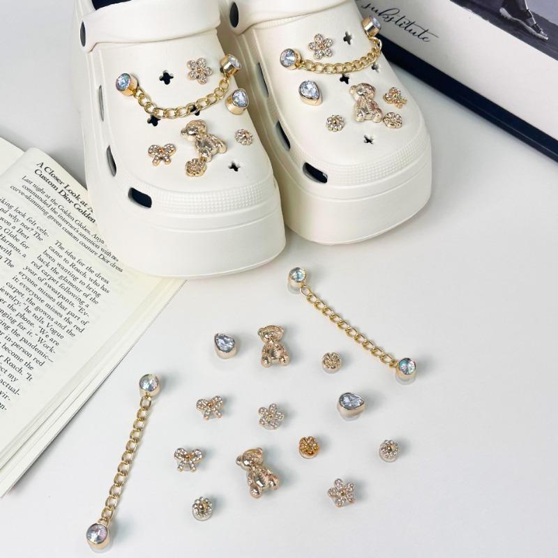 Shoe Charm for Crocs DIY Premium Cartoon Bear Metal Chain Diamond Shoe Decoration Buckle for Croc Charms Hole Shoes Accessories