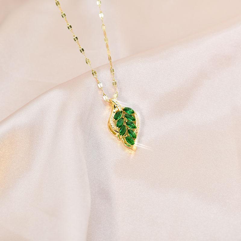 

Легкий роскошный дизайн ожерелье из листьев яшмы для женщин, простое и универсальное, супер яркий кулон, изысканная цепочка на ключицу Pure natural